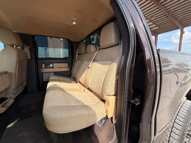 Ford F-150 Vehicle Full-screen Gallery Image 08