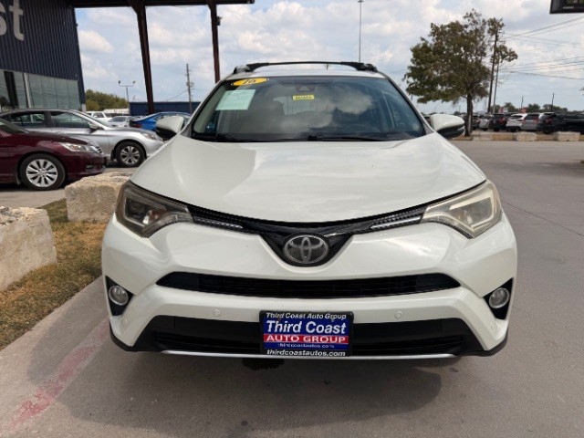 Toyota RAV4 Vehicle Full-screen Gallery Image 07
