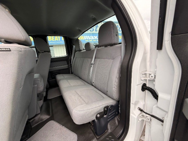 Ford F-150 Vehicle Full-screen Gallery Image 08