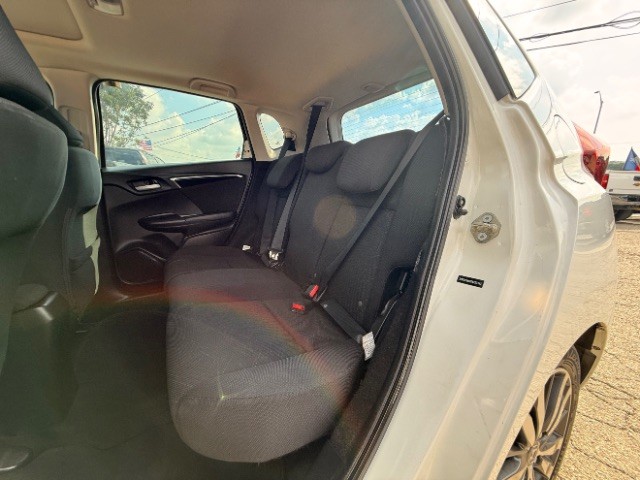 Honda Fit Vehicle Full-screen Gallery Image 09