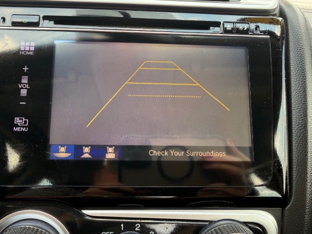Honda Fit Vehicle Full-screen Gallery Image 11