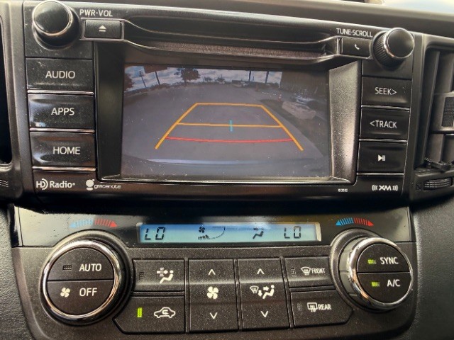 Toyota RAV4 Vehicle Full-screen Gallery Image 11