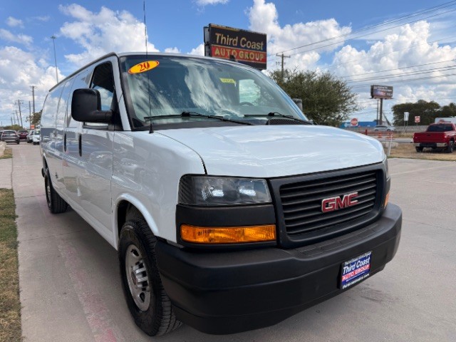 GMC Savana Cargo Van Vehicle Full-screen Gallery Image 02