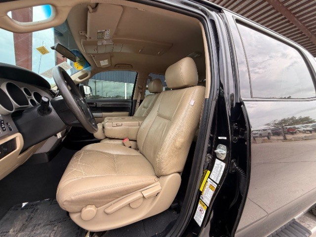 Toyota Tundra 2WD Vehicle Full-screen Gallery Image 07