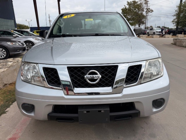 Nissan Frontier Vehicle Full-screen Gallery Image 06