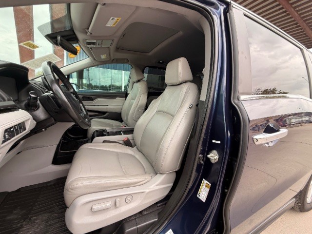 Honda Odyssey Vehicle Full-screen Gallery Image 08