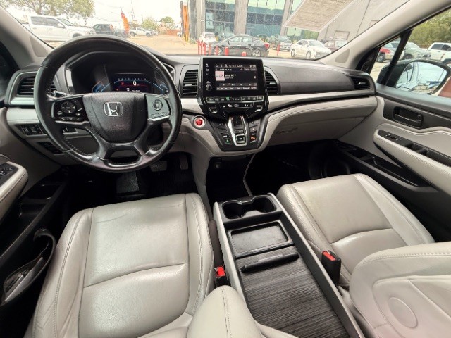 Honda Odyssey Vehicle Full-screen Gallery Image 11