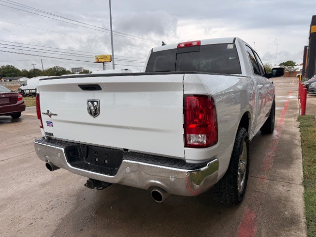 Ram 1500 Classic Vehicle Full-screen Gallery Image 04