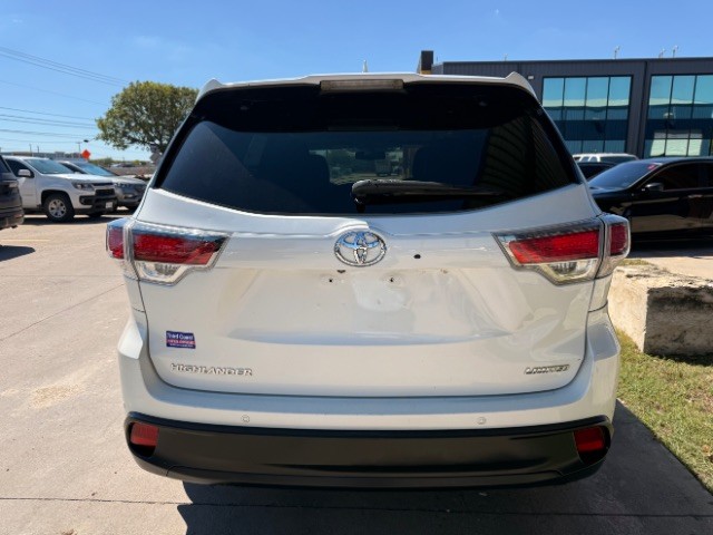 Toyota Highlander Vehicle Full-screen Gallery Image 05