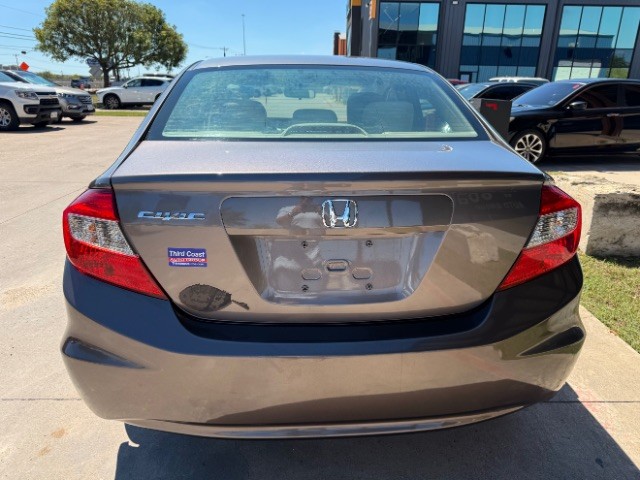Honda Civic Sedan Vehicle Full-screen Gallery Image 05
