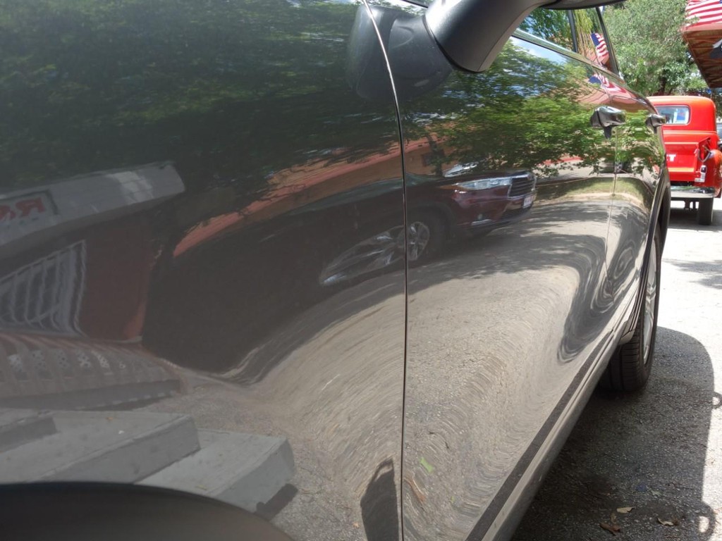 Porsche Cayenne Vehicle Full-screen Gallery Image 10