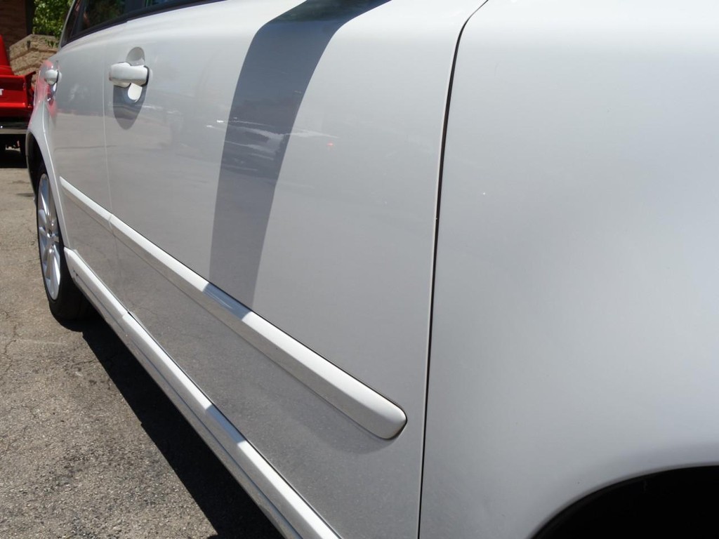 Volvo S40 Vehicle Full-screen Gallery Image 08