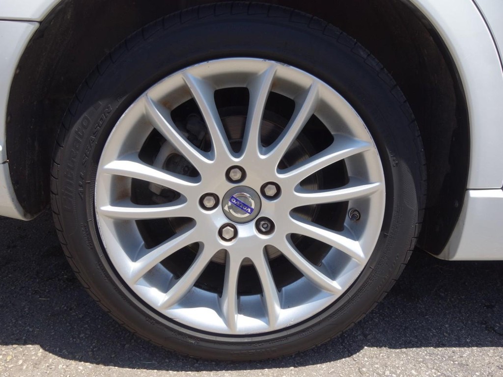 Volvo S40 Vehicle Full-screen Gallery Image 10