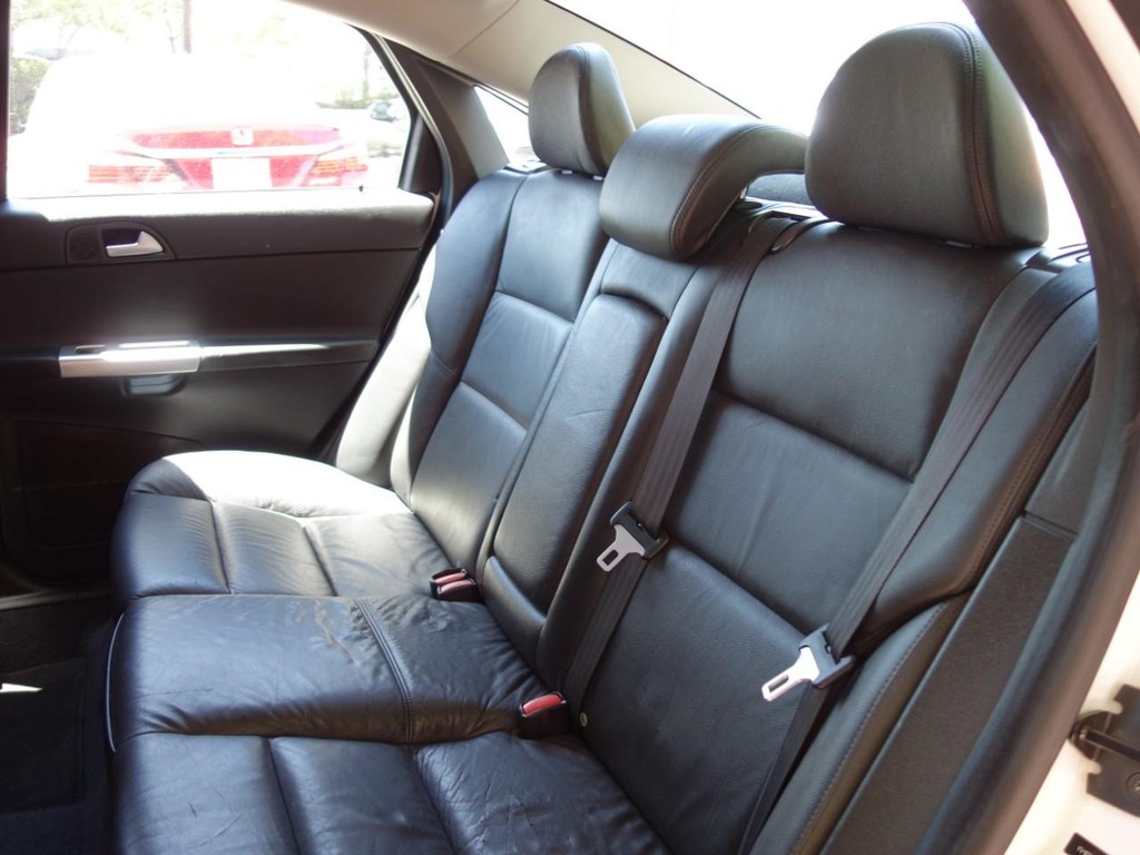 Volvo S40 Vehicle Full-screen Gallery Image 15