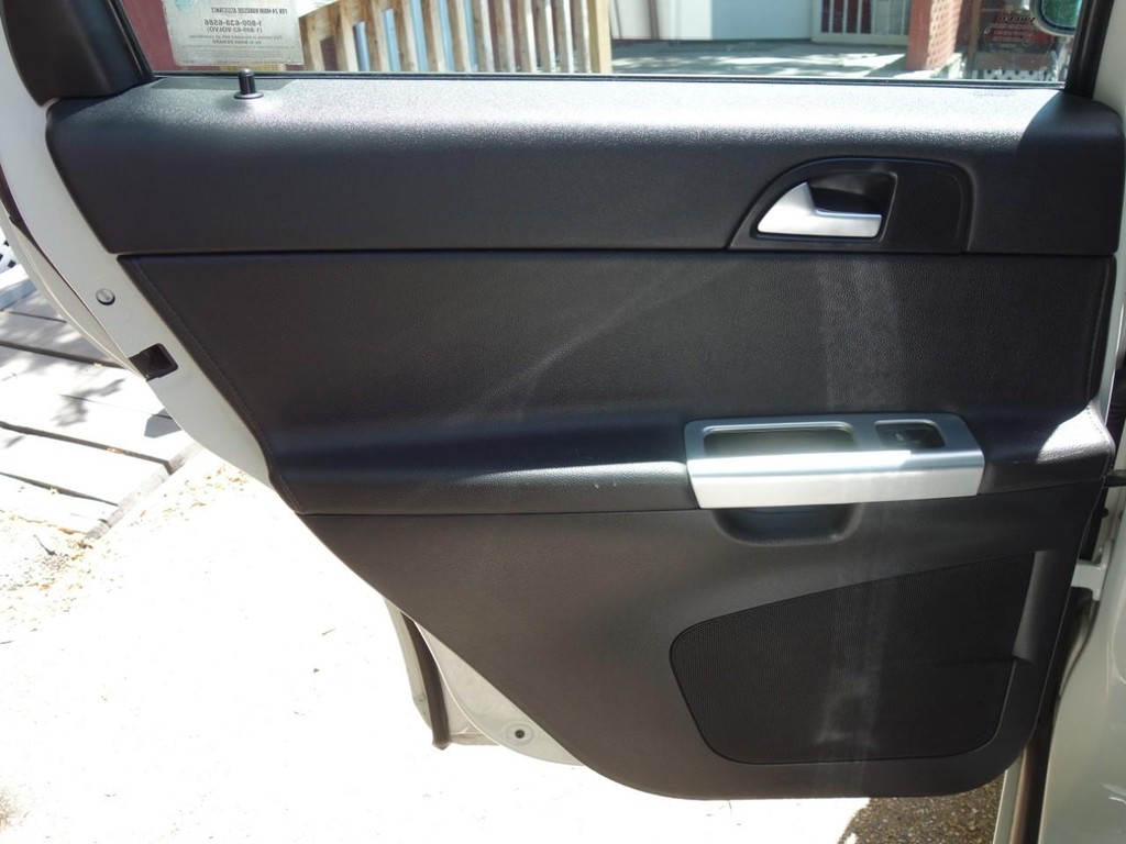 Volvo S40 Vehicle Full-screen Gallery Image 16