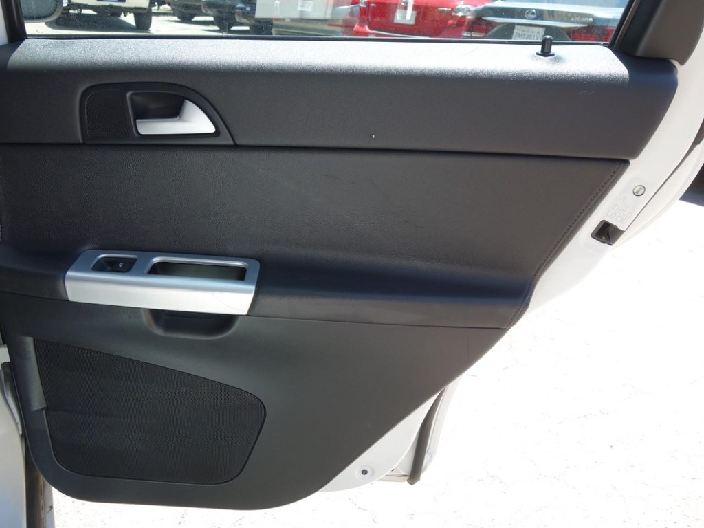 Volvo S40 Vehicle Full-screen Gallery Image 21