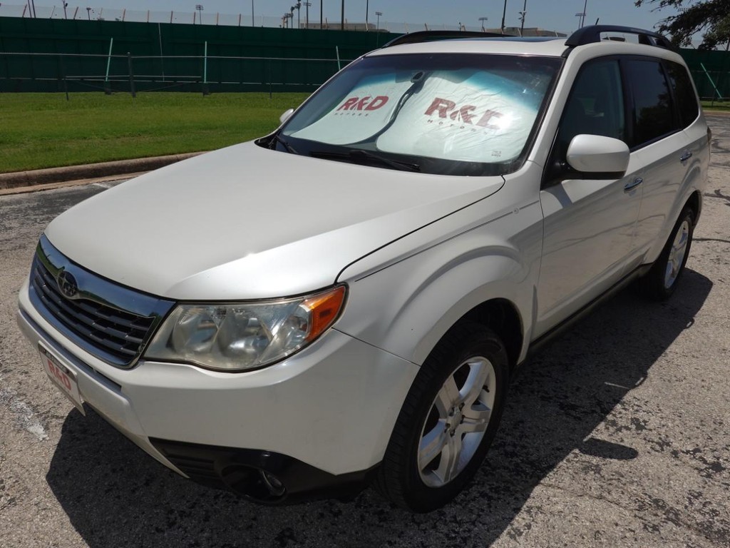 Subaru Forester Vehicle Full-screen Gallery Image 03