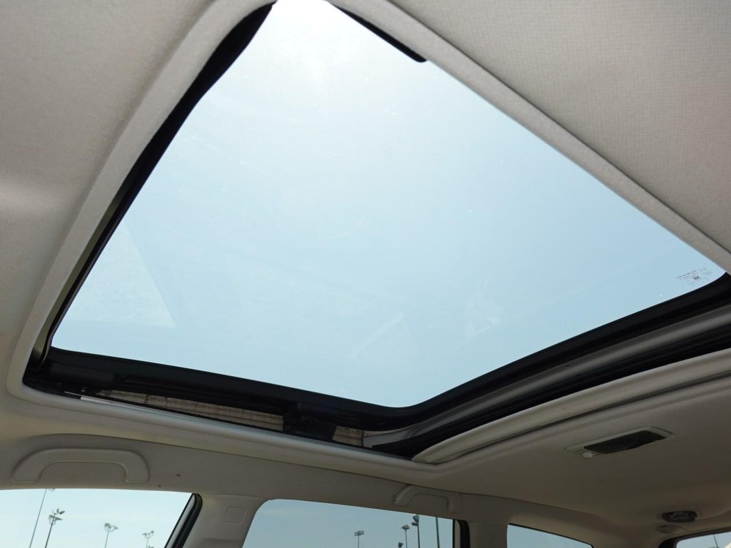 Subaru Forester Vehicle Full-screen Gallery Image 16