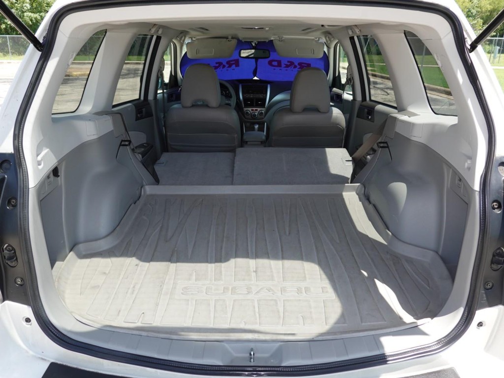 Subaru Forester Vehicle Full-screen Gallery Image 27