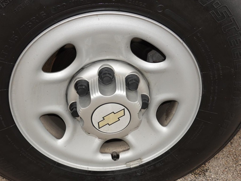 2014 Chevrolet Express Cargo Van 2500 photo 11