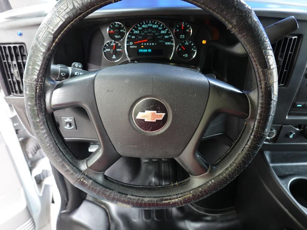 2014 Chevrolet Express Cargo Van 2500 photo 15