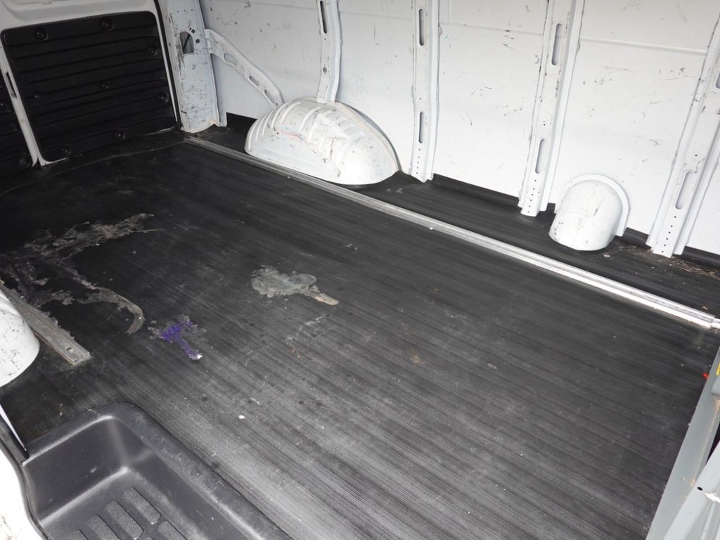 2014 Chevrolet Express Cargo Van 2500 photo 24