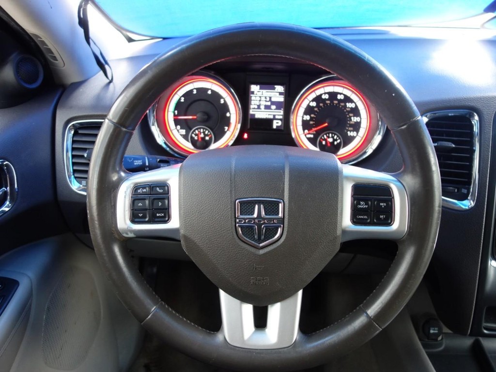 Dodge Durango Vehicle Full-screen Gallery Image 11