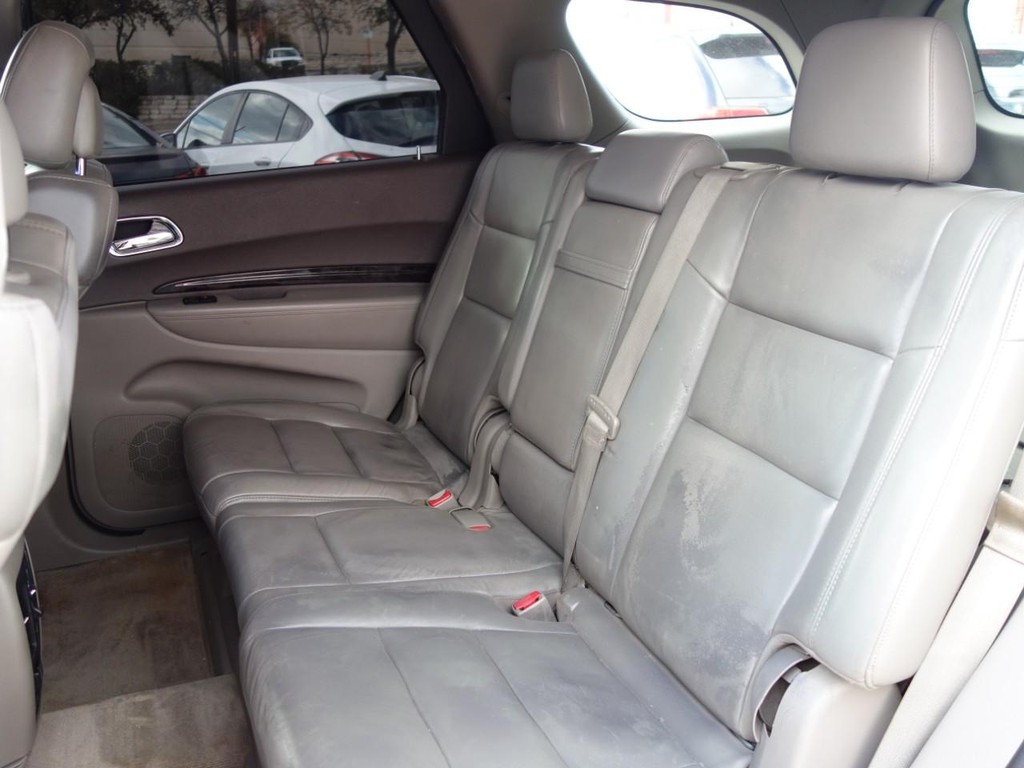 Dodge Durango Vehicle Full-screen Gallery Image 16