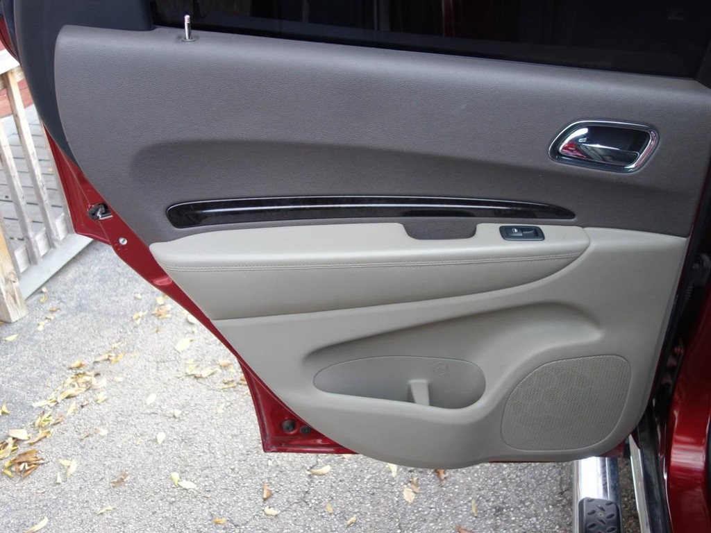 Dodge Durango Vehicle Full-screen Gallery Image 18