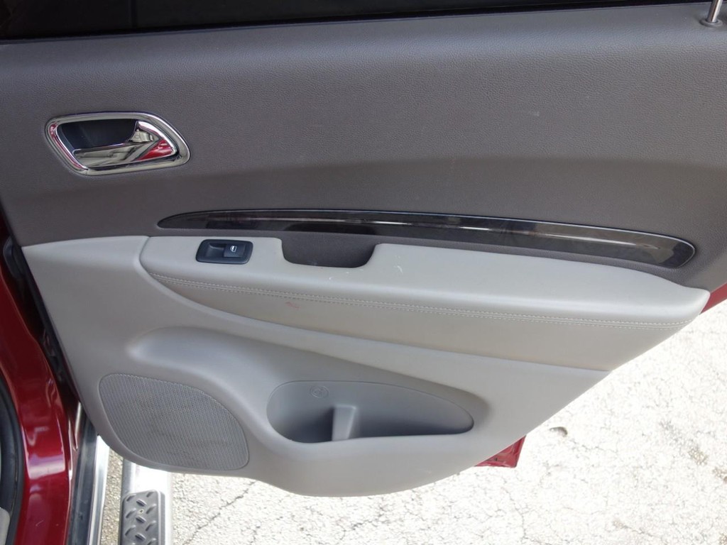 Dodge Durango Vehicle Full-screen Gallery Image 23