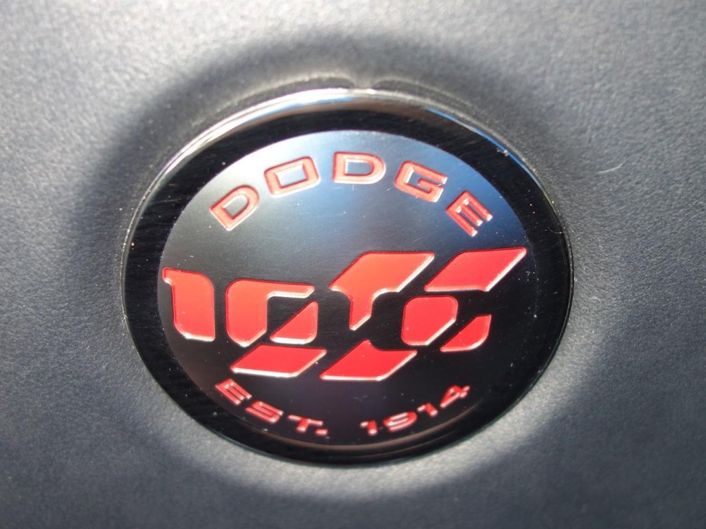 2014 Dodge Challenger R/T photo