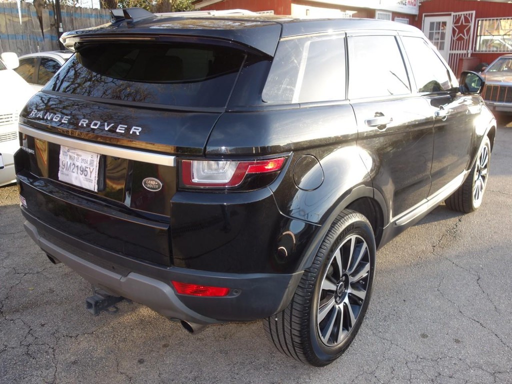 Land Rover Range Rover Evoque Vehicle Full-screen Gallery Image 05