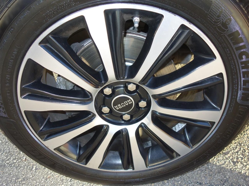 Land Rover Range Rover Evoque Vehicle Full-screen Gallery Image 08