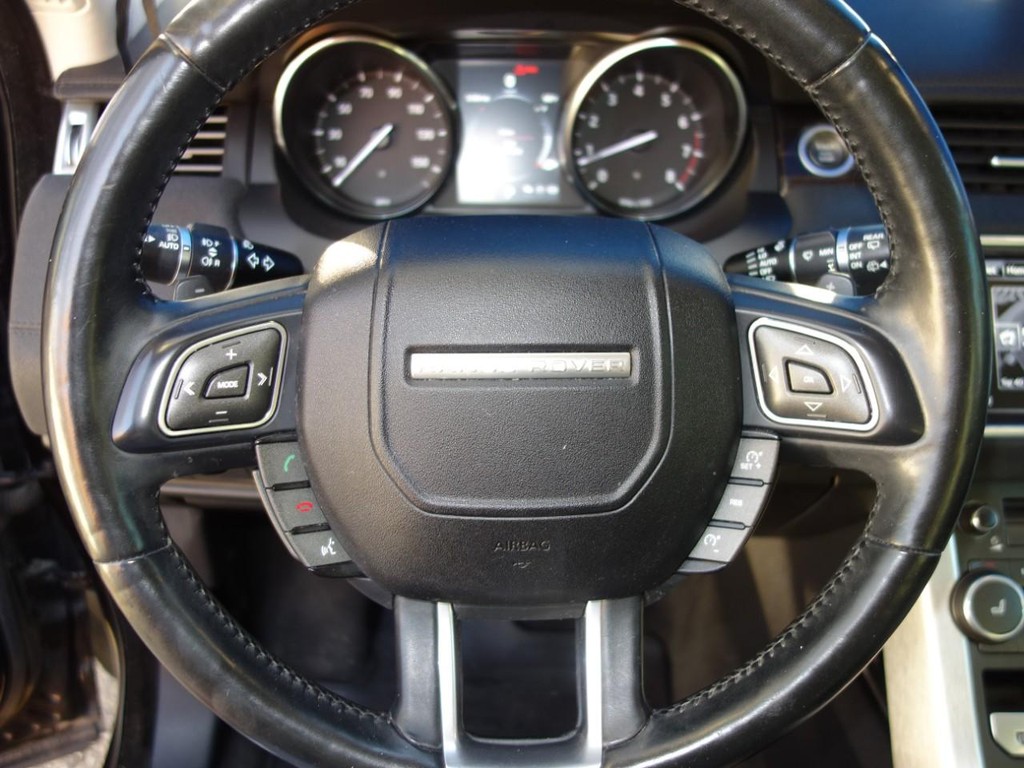 Land Rover Range Rover Evoque Vehicle Full-screen Gallery Image 09