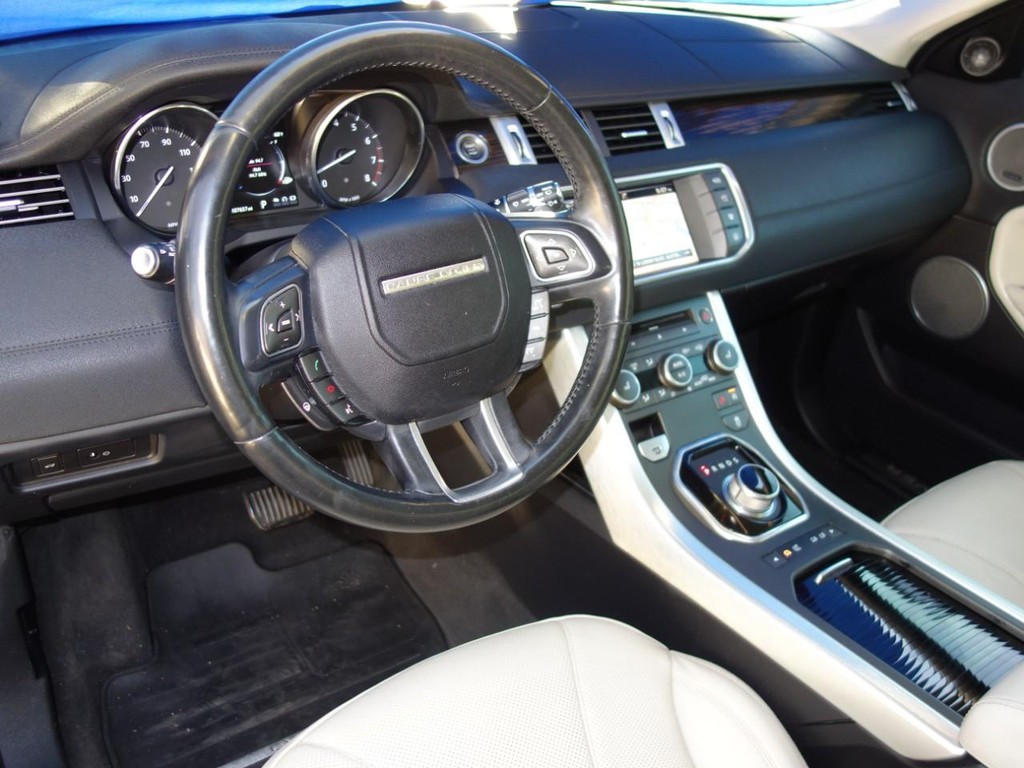 Land Rover Range Rover Evoque Vehicle Full-screen Gallery Image 13