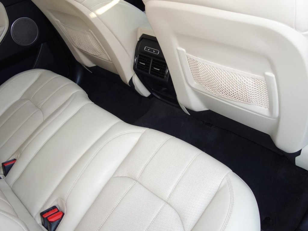 Land Rover Range Rover Evoque Vehicle Full-screen Gallery Image 21