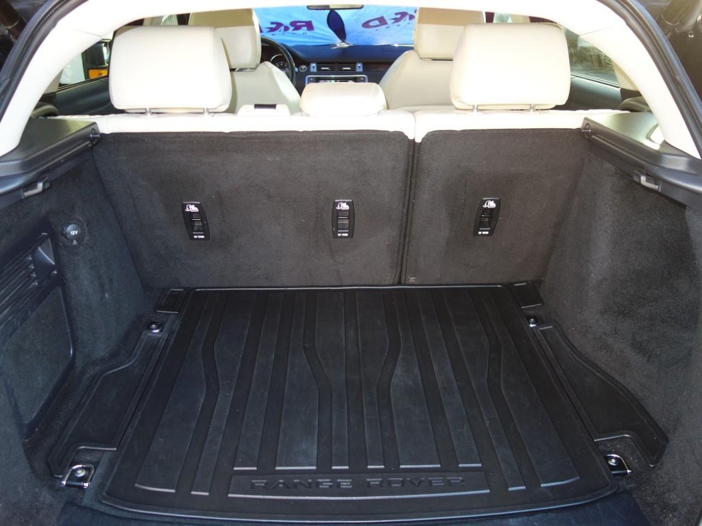 Land Rover Range Rover Evoque Vehicle Full-screen Gallery Image 23