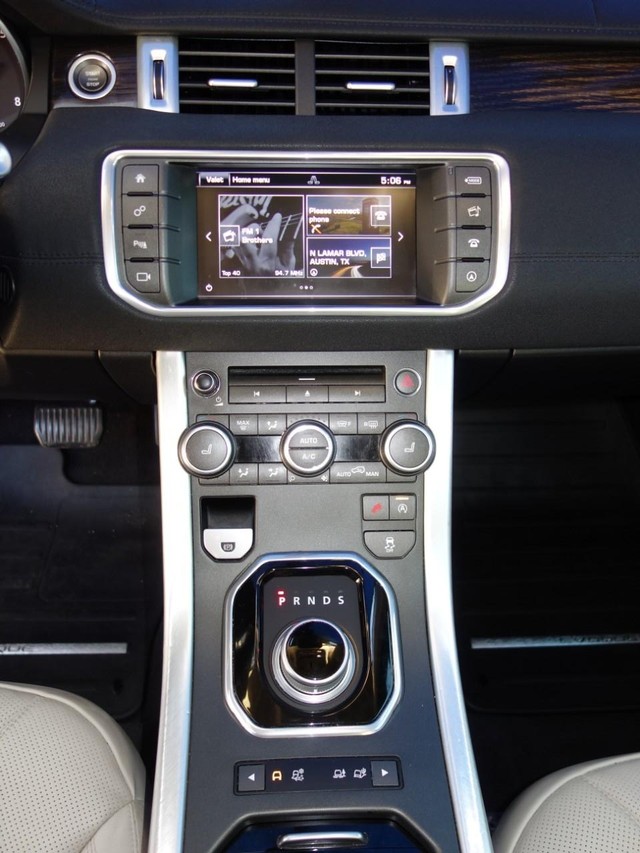 Land Rover Range Rover Evoque Vehicle Full-screen Gallery Image 10