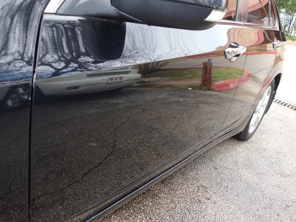 Acura TSX Vehicle Full-screen Gallery Image 09