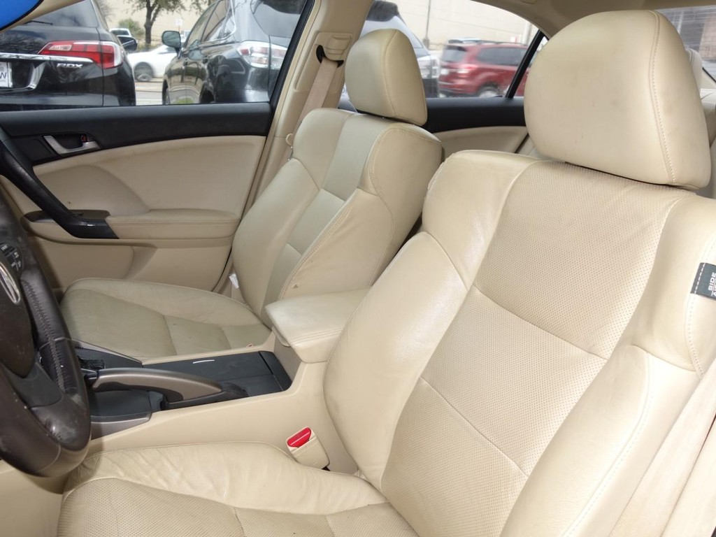 Acura TSX Vehicle Full-screen Gallery Image 16