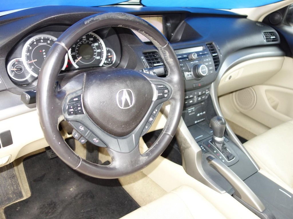 Acura TSX Vehicle Full-screen Gallery Image 17