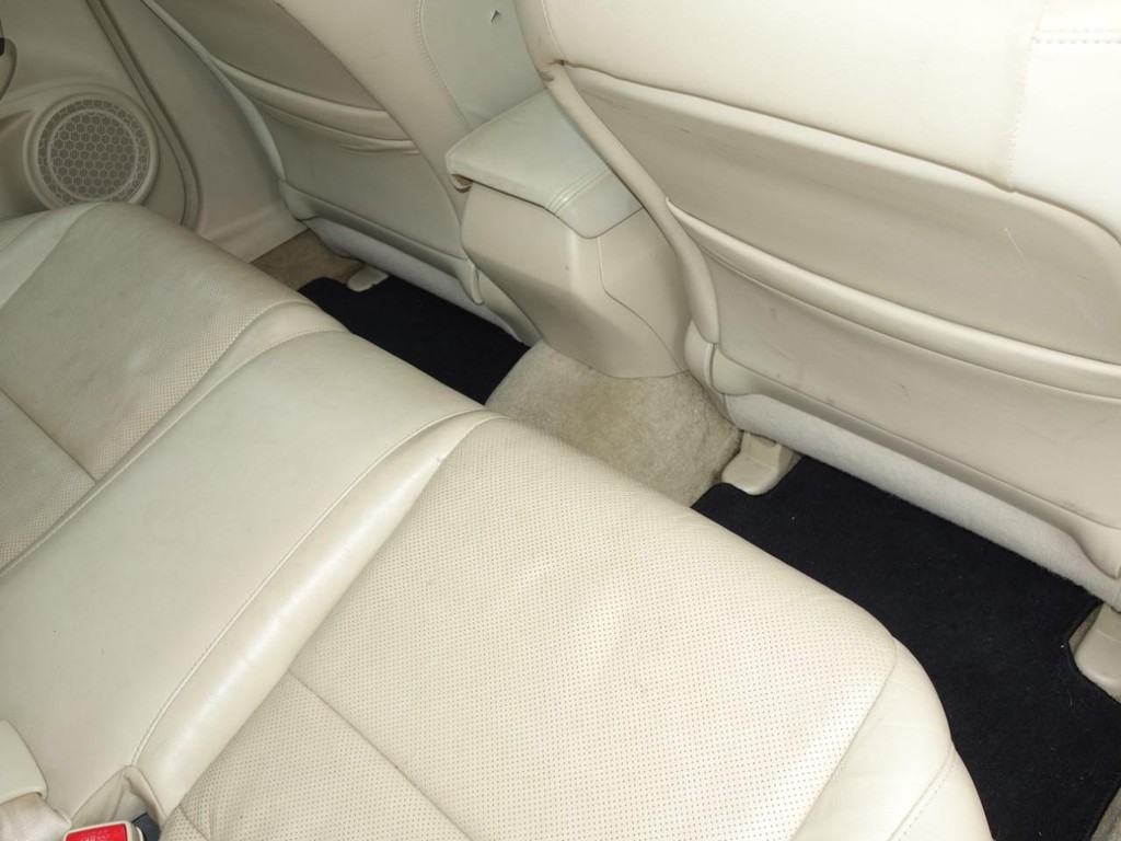 Acura TSX Vehicle Full-screen Gallery Image 23