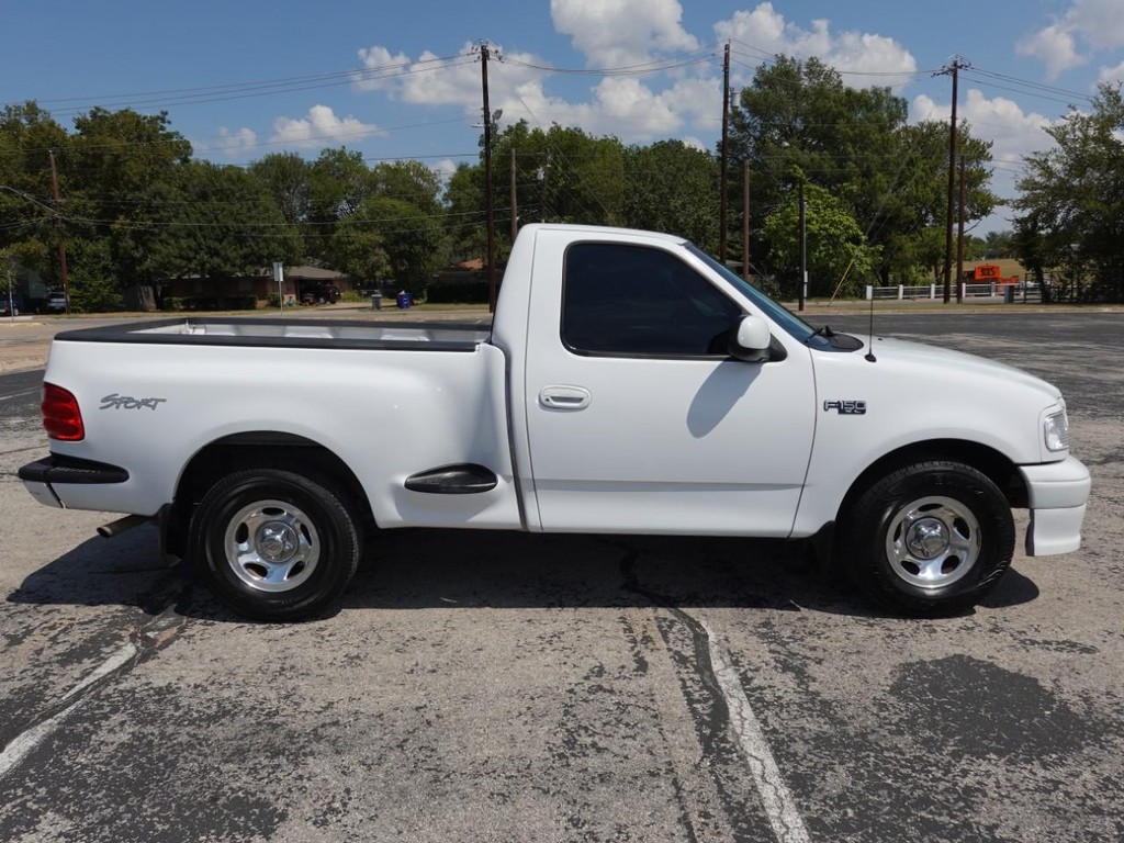 2002 Ford F-150 XL photo 8