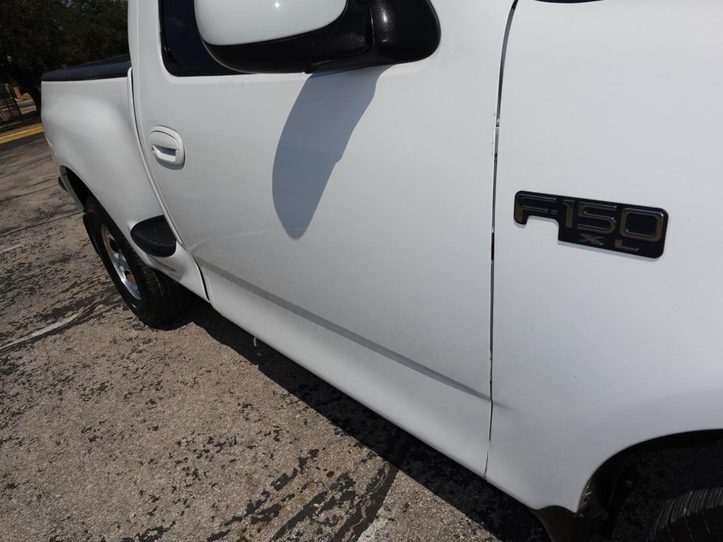2002 Ford F-150 XL photo 10