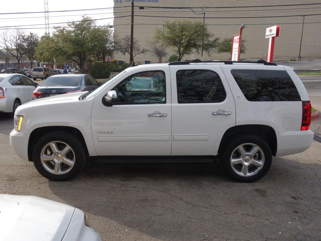 2013 Chevrolet Tahoe LT photo 4
