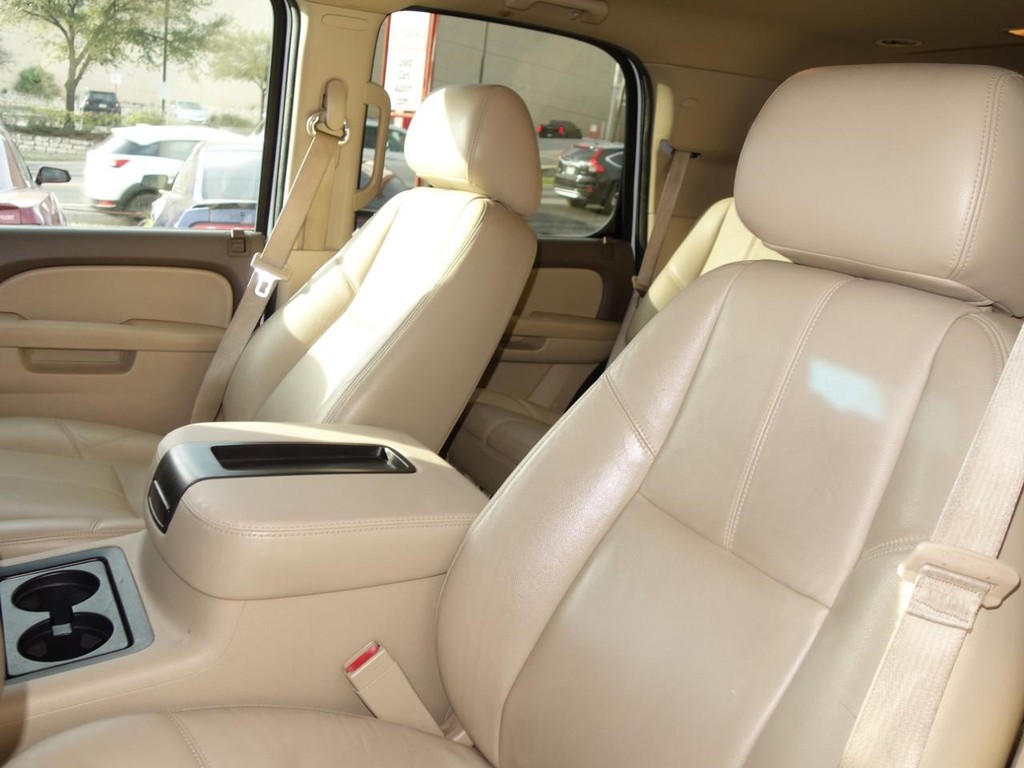2013 Chevrolet Tahoe LT photo 15
