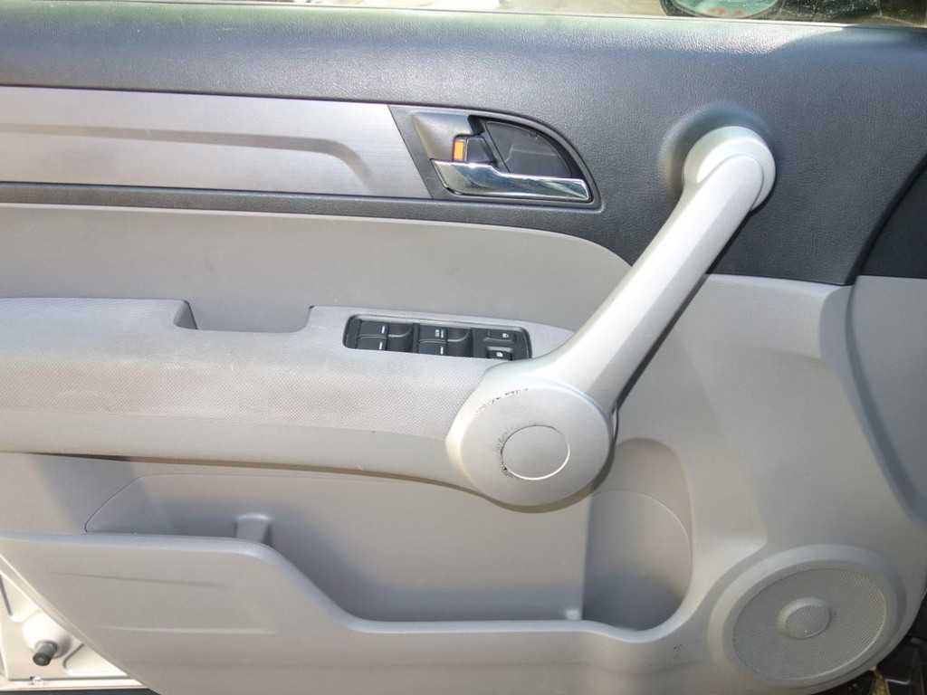 Honda CR-V Vehicle Full-screen Gallery Image 16