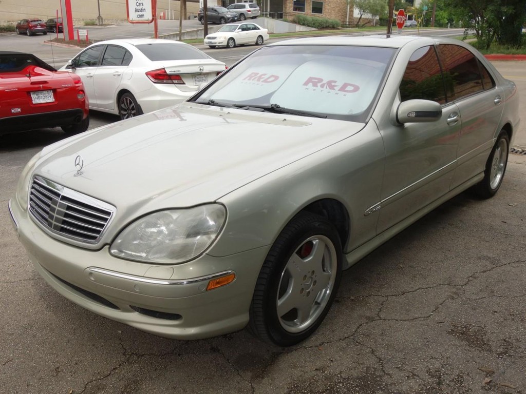 2001 Mercedes-Benz S-Class S600 photo