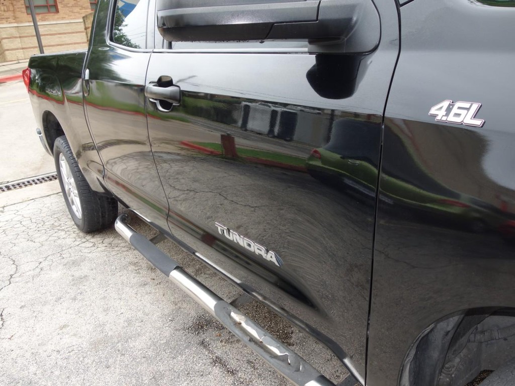 2011 Toyota Tundra SR5 photo 12