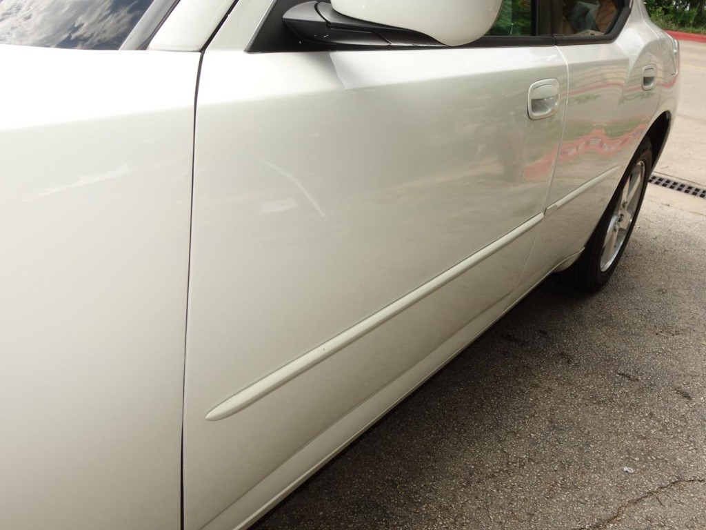 Dodge Charger Vehicle Full-screen Gallery Image 09